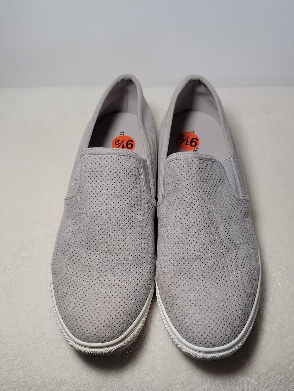 Madden Girl Slip Ons 9 1/2 Gray